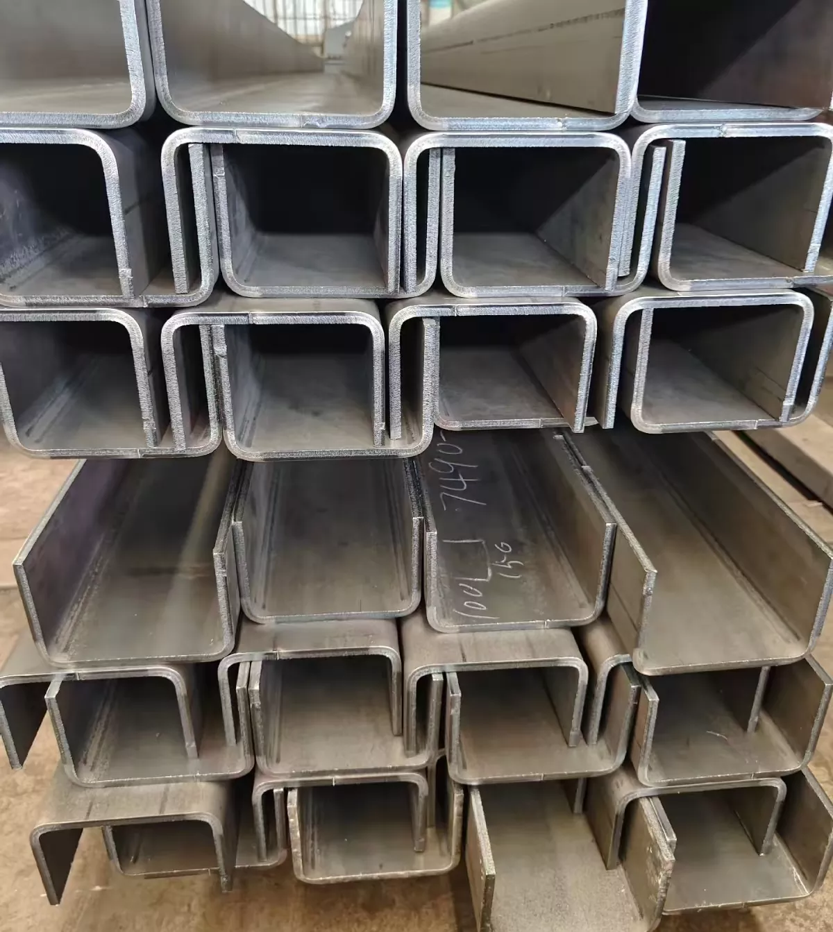 यू चैनल स्टील